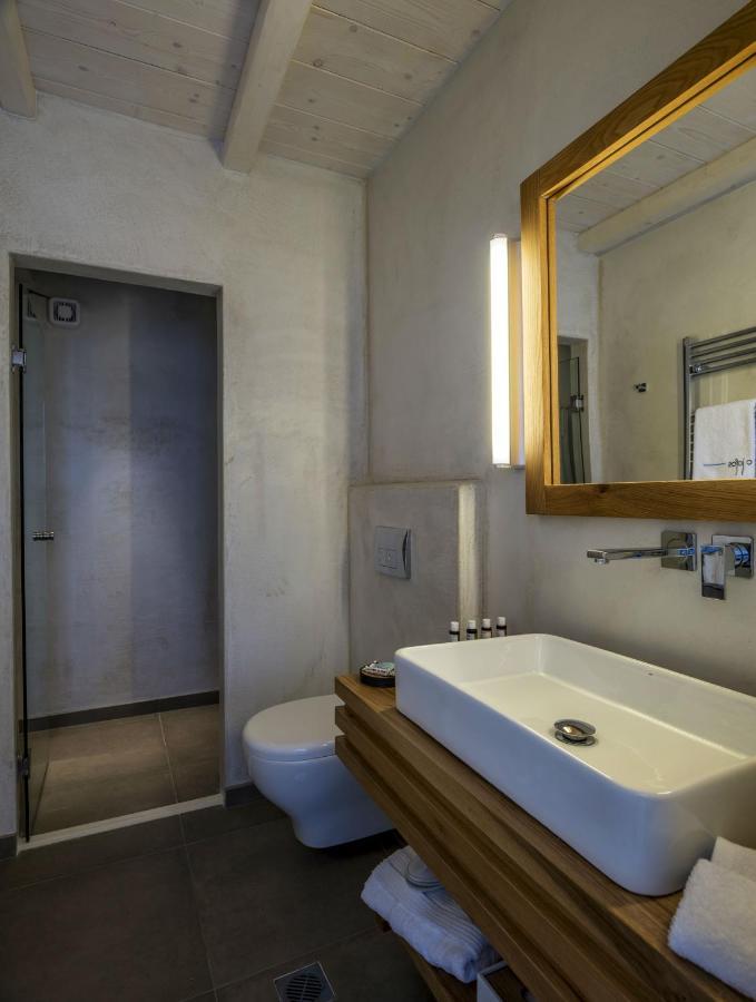 O Lofos Luxury Boutique Suites Agios Stefanos  Exterior foto